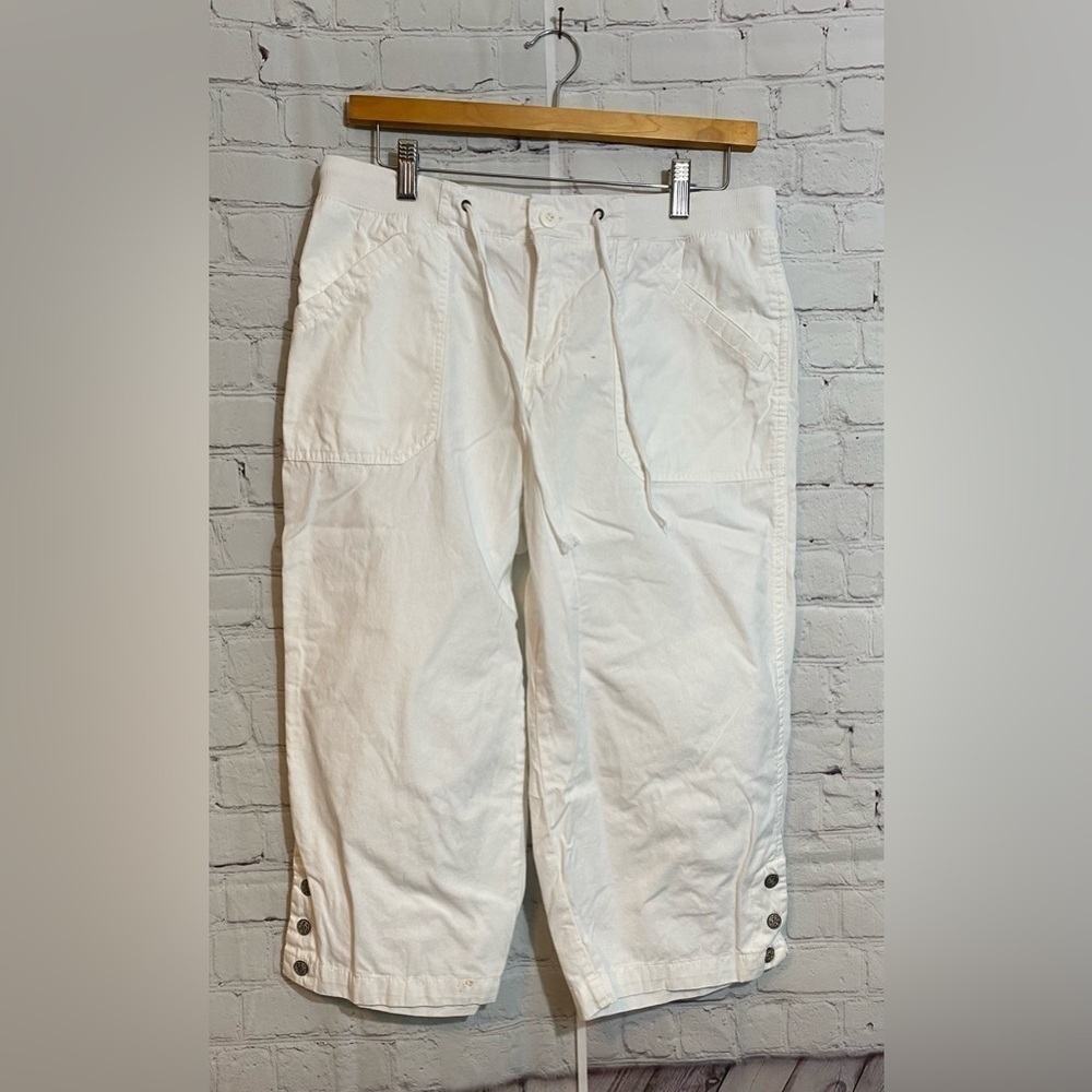 Living Planet Womens Size 8 Cotton Spandex White Cropped Capri Pants